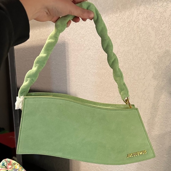 Jacquemus Light Green Suede La Vague Shoulder Bag - Picture 14 of 14
